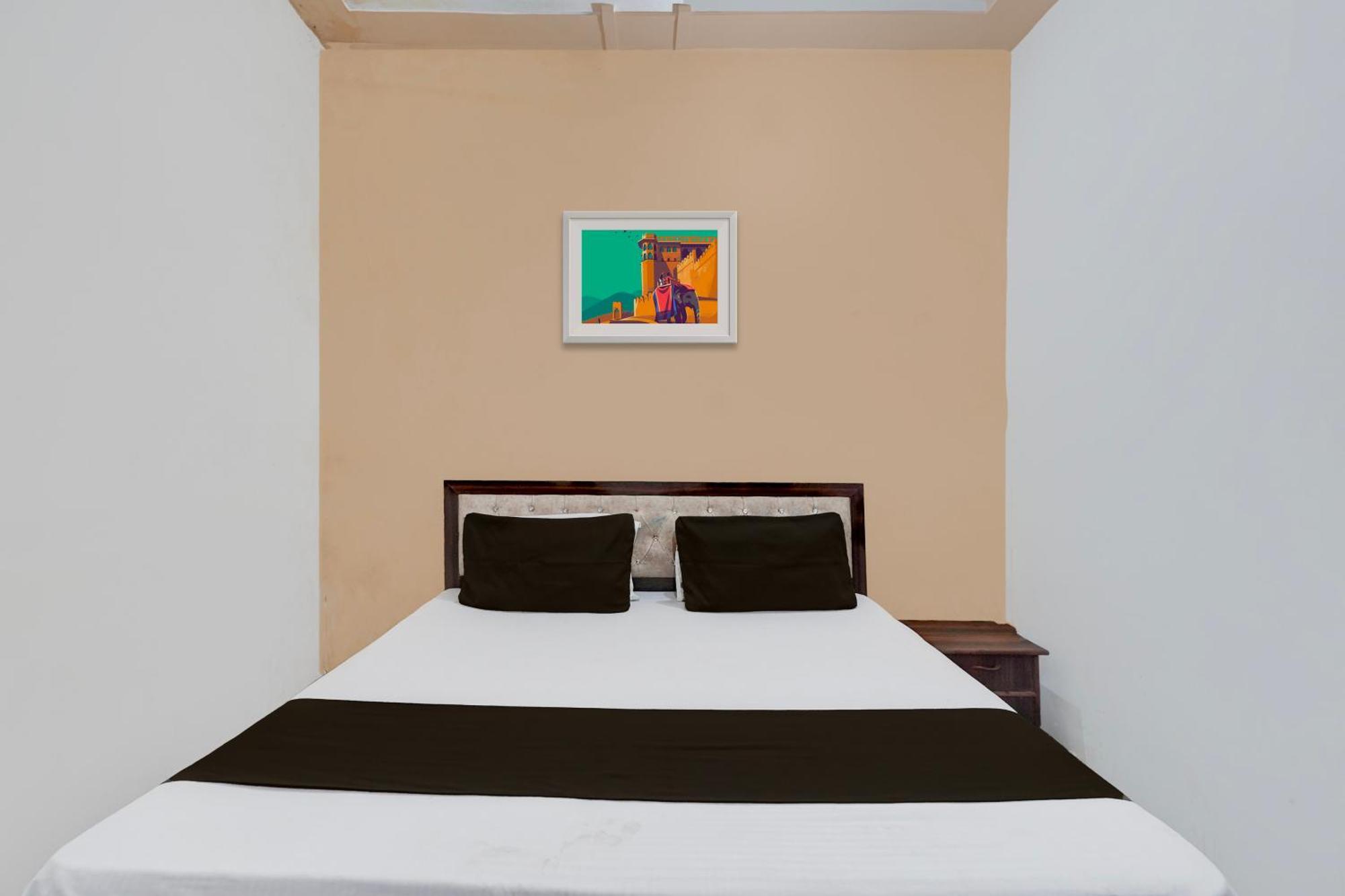 Oyo Hotel Maharaja Palace Meerut Luaran gambar