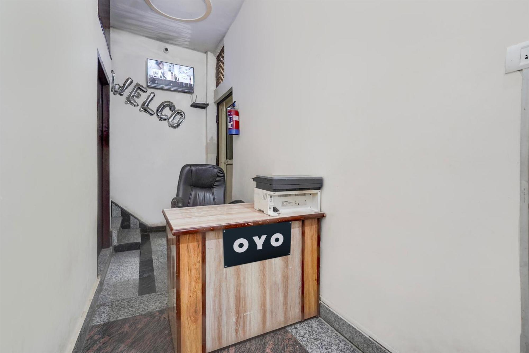 Oyo Hotel Maharaja Palace Meerut Luaran gambar